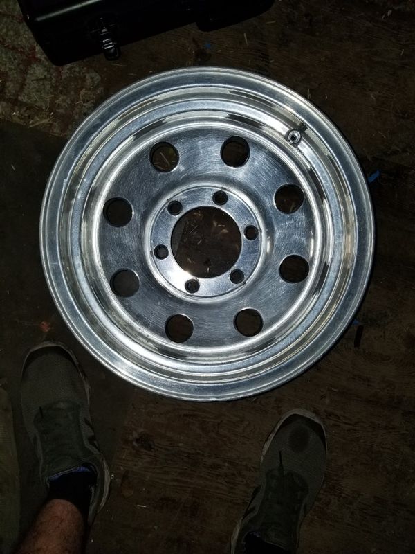 6 lug Alcoa wheels 6 on 5.5 pattern fit Toyota Chevy Nissan and others