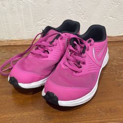 Nike Star Runner Pink Girl’s Shoe