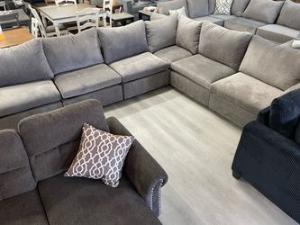 MODULAR SECTIONAL