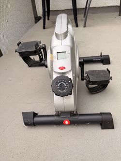 Maxkare Portable Under Desk Pedal Exerciser really excellent feels like a bike when you’re in a chair.