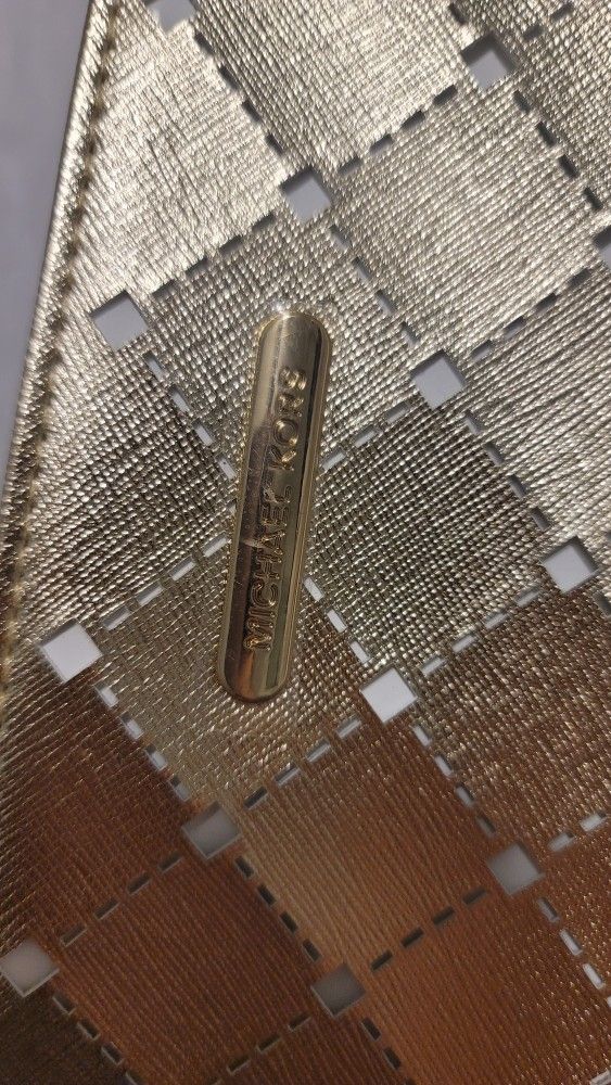 Michael Kors Gold Makeup Cosmetics Pouch / Designed Bag, Brand New