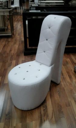 Shoe Accent Chair |. Makeup Chair | BRAND NEW IN BOX