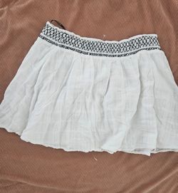2 piece white geometric skirt