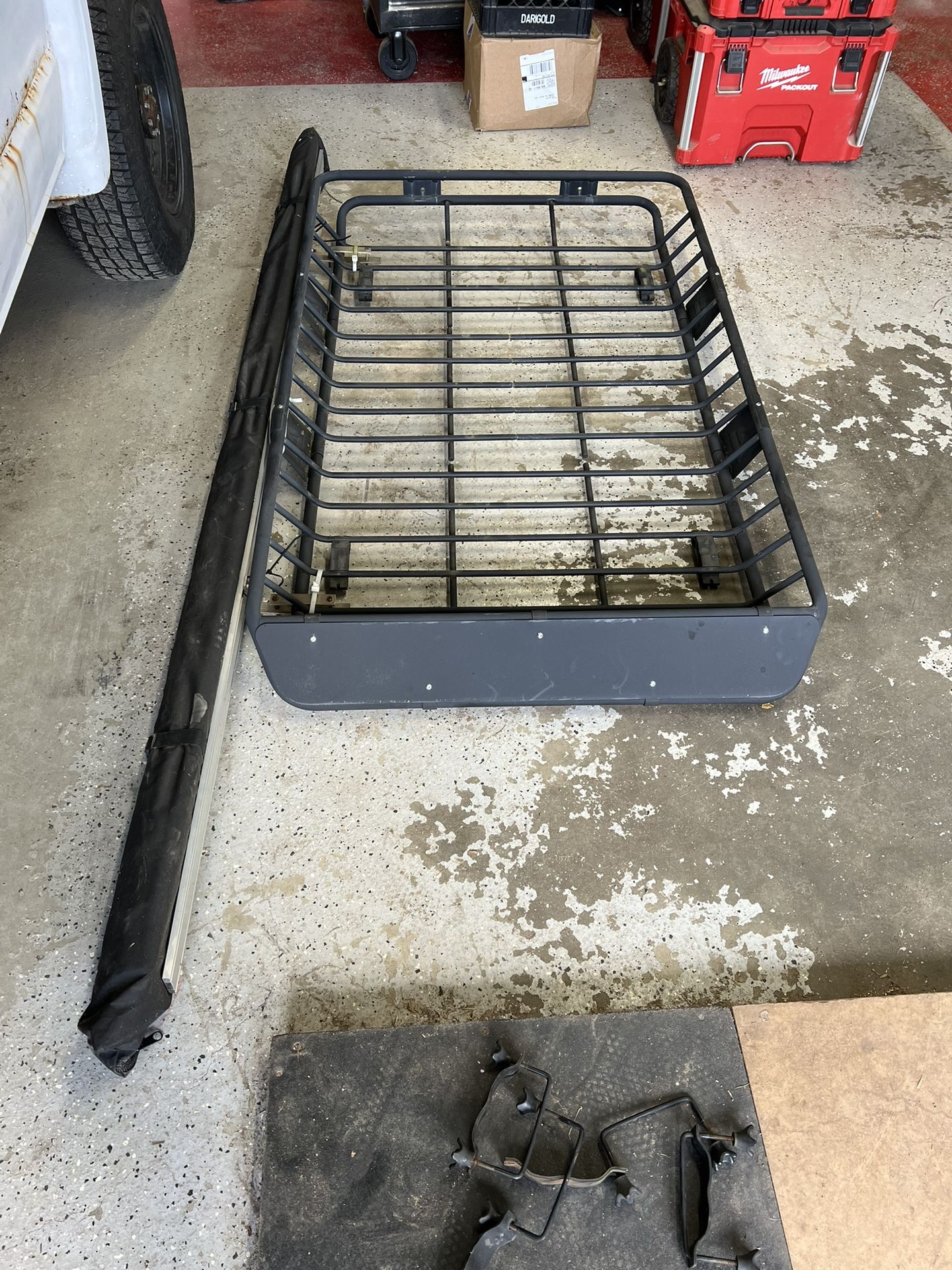 Car Or Truck Roof Rack Basket With Awning