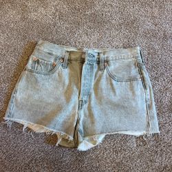 levis size is on the tag