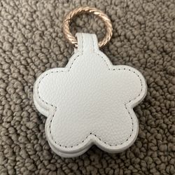 Magnetic flower keychain