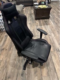 Gaming chair