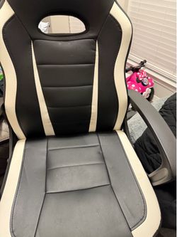 Gaming chair