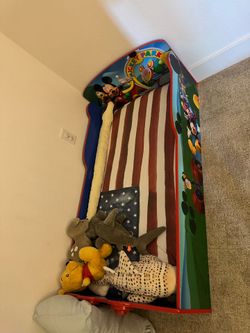 Mickey Toddler Bed w/ Mattress