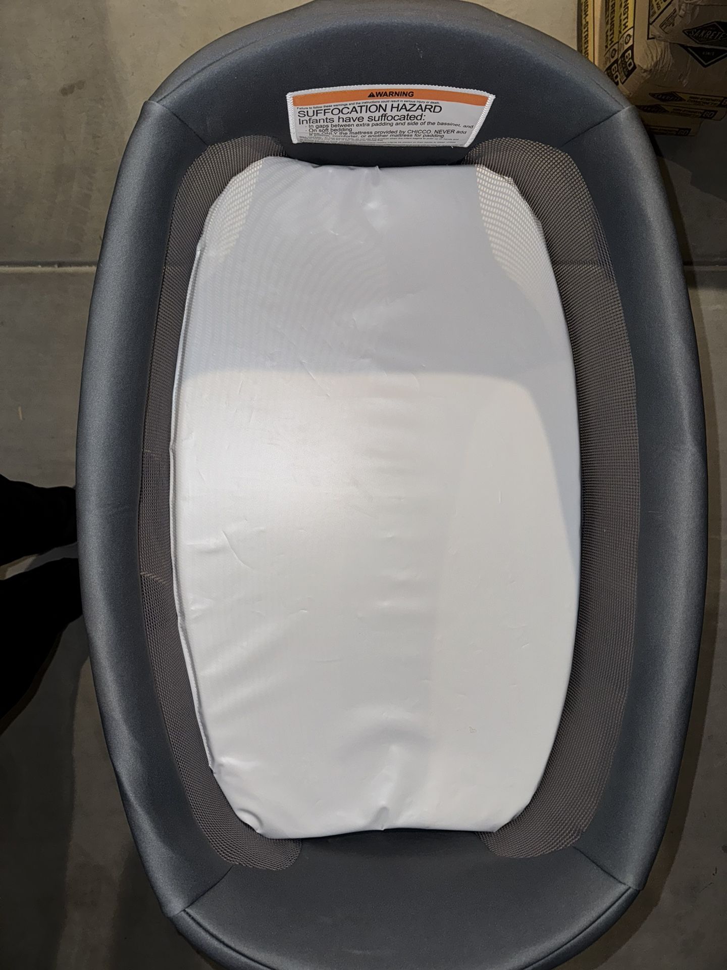 Adjustable Bedside Bassinet.