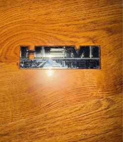 Dodge Hemi 5.7 Liter Emblem