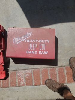 Millwaukee BAND SAW