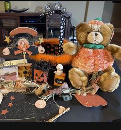Halloween Decorations Decor Bundle - Cute Stuff!