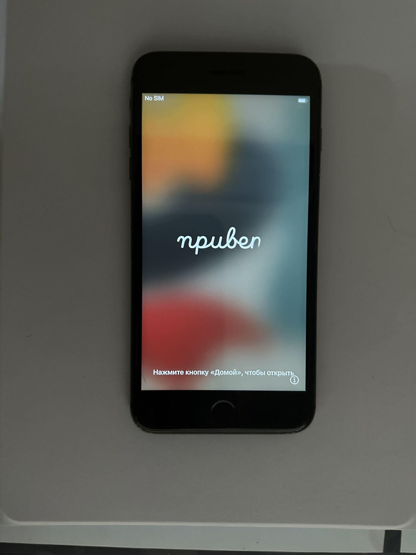 iPhone 8 Plus - 64 GB Compatible con T-Mobile - $85.00