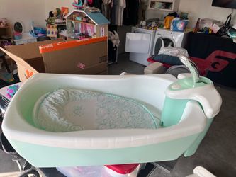 Baby Bath Tub with Rinser and Mesh Insert