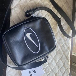 Nike Supreme Crossbody Bag
