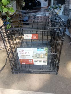 24" Double Door Dog Kennel with Divider