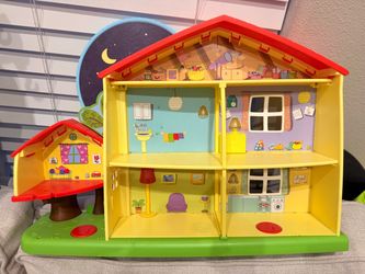 Peppa pig house toy