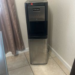 Water Dispenser 