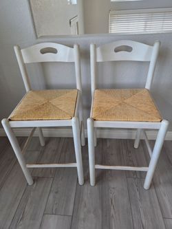 Counter chairs pair