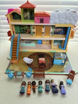 Disney Encanto Magical Casa Madrigal Playset with Figures And Furniture