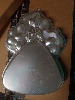 Molded Cake Pans