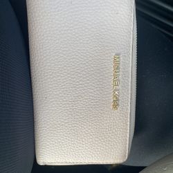 Micheal Kors Wallet 