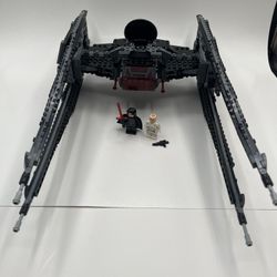 Lego Star Wars 75179 Kylo Ren’s Tie Fighter With 2 Figures (Kylo Ren & Stormtrooper) 