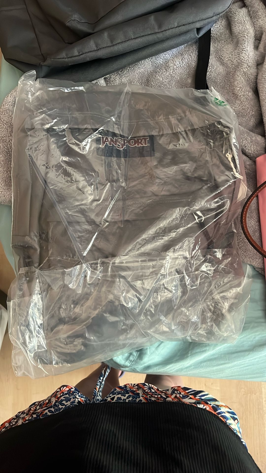 Jan sport grey backpack