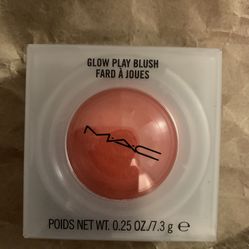 NEW.       MAC Cosmetics.       Blush
