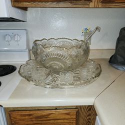 Vintage L.E.Smith Very Large Crystal Punch Bowl
