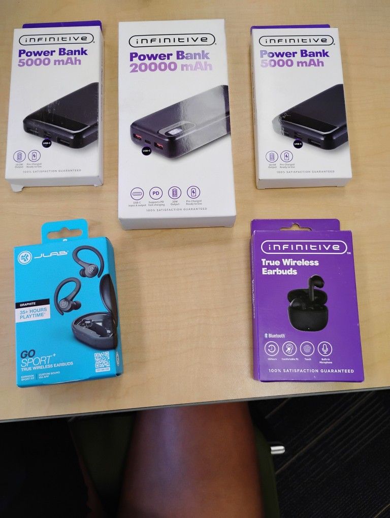 Power Blocks And Ear Buds Brand New