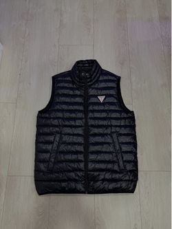 Brand New Guess Puffer Best, Medium
