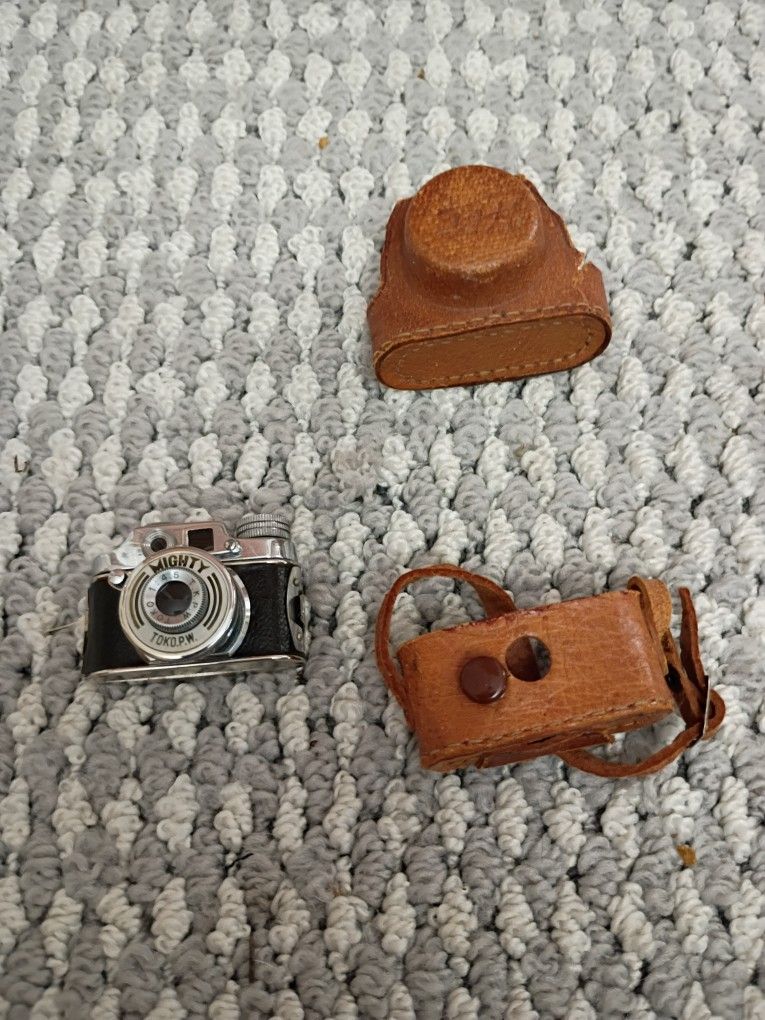 Vintage Might Toko World War Two Mini Spy Camera.