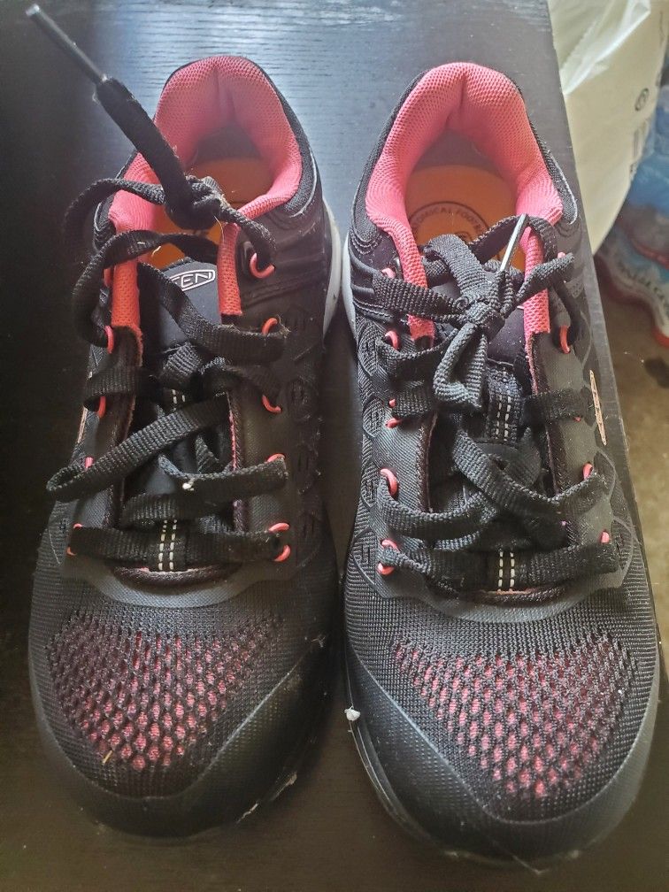 Safety Shoes Steel Toe Size 7 , Brand New , Never Used