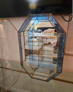 VTG Glass & Brass Curio Wall Display Case Floral Etch & Blue Stained Glass
24" Tall x 16" Wide x5.5"