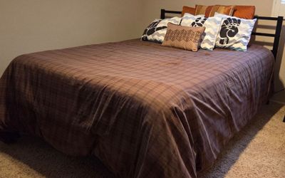 Queen & Full Mattresses & Bed Frames