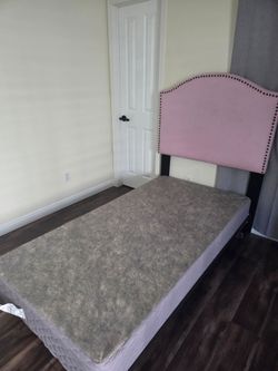Twin bed