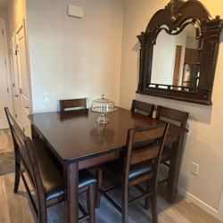 Dining Room Set With Mirror 