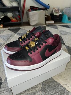 WMNS Dark Beetroot SIZE 9 Jordan 1