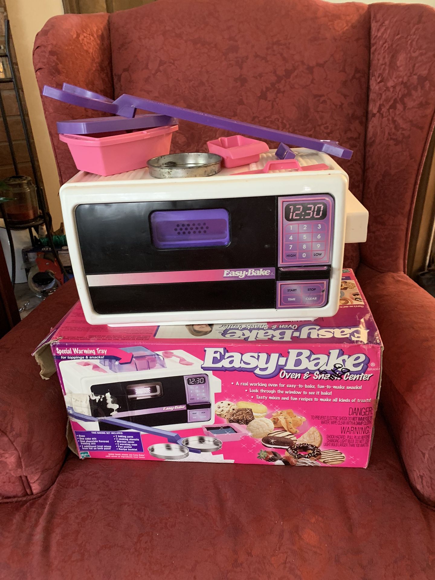 Vintage Easy Bake Oven