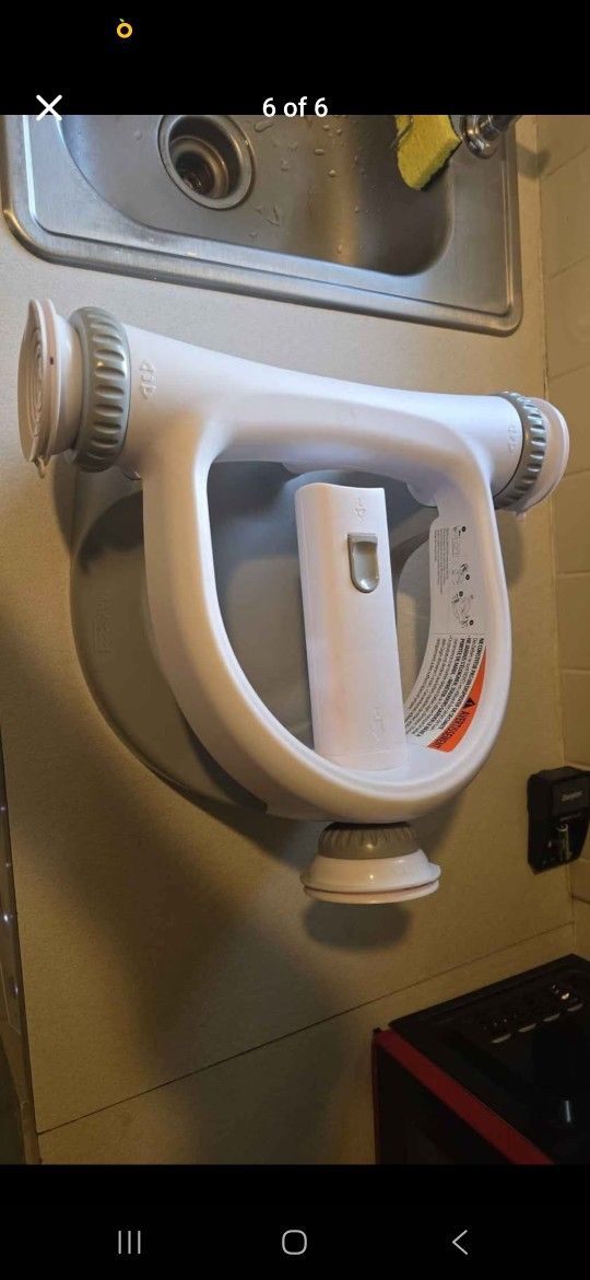 Baby bathtub seat