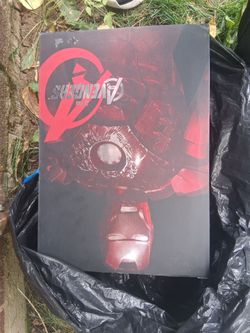 Limited edition collectors choice slide show iron man