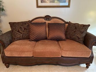 FREE Living Room Sofa