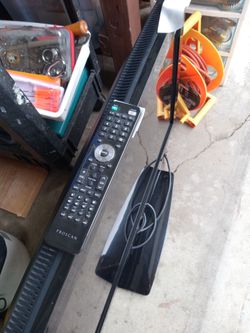 Proscan 32-in LCD TV