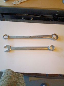 2- wrenches 1 1/8" and 1 1/2"