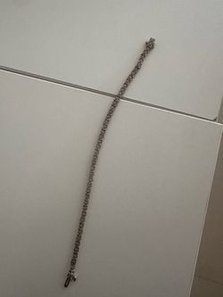 Diamond tennis bracelet