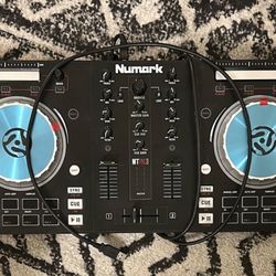 Numark Mixtrack Pro 3 DJ controller 