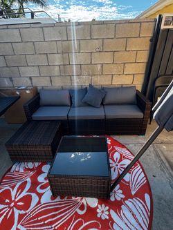 Barely Used Outdoor Wicker Patio Set + Umbrella