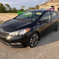 2016 KIA Forte 5-Door